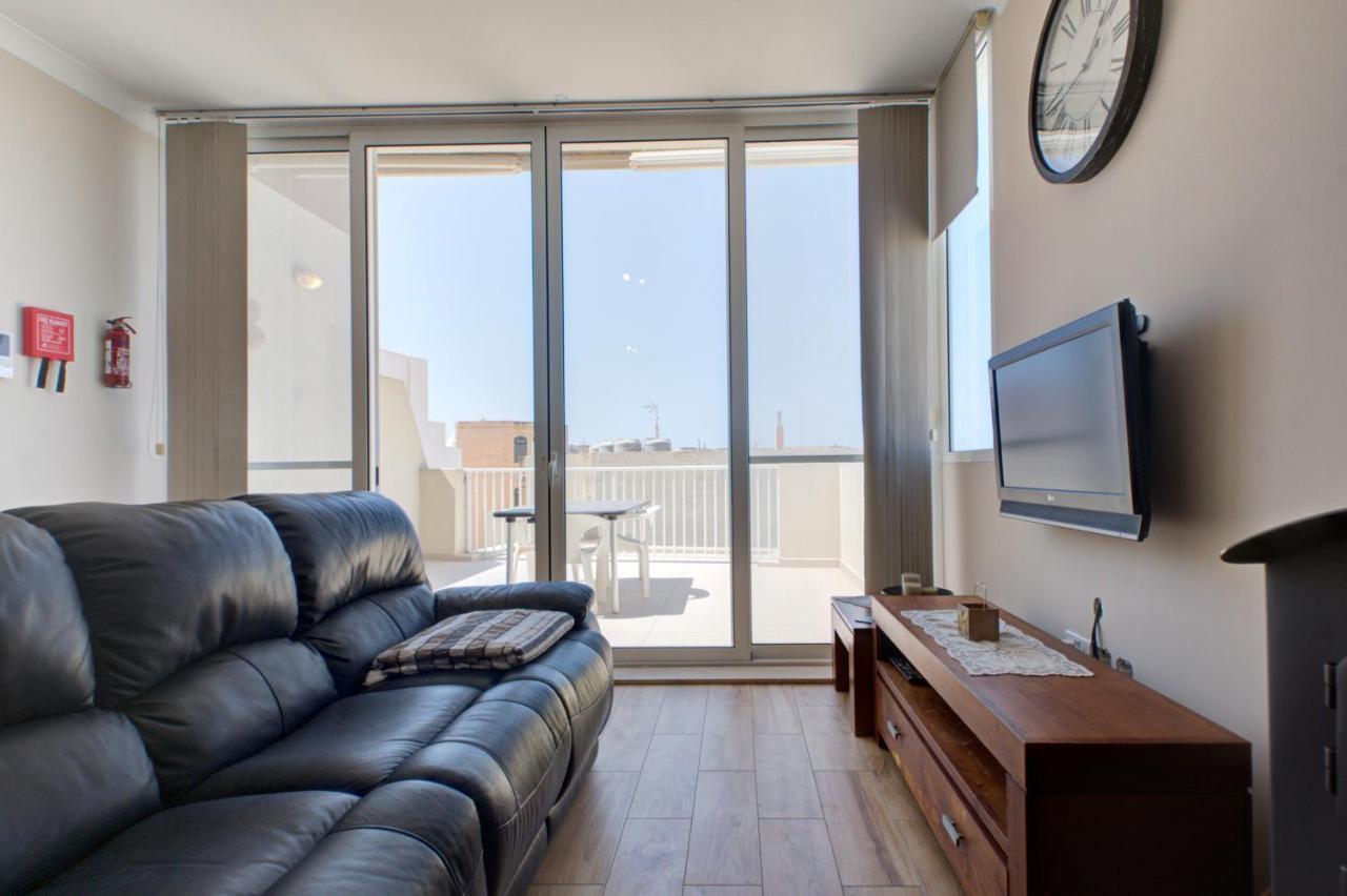 Modern Seaside 2 Bedroom Penthouse With Sea Views St. Paul's Bay Exterior foto