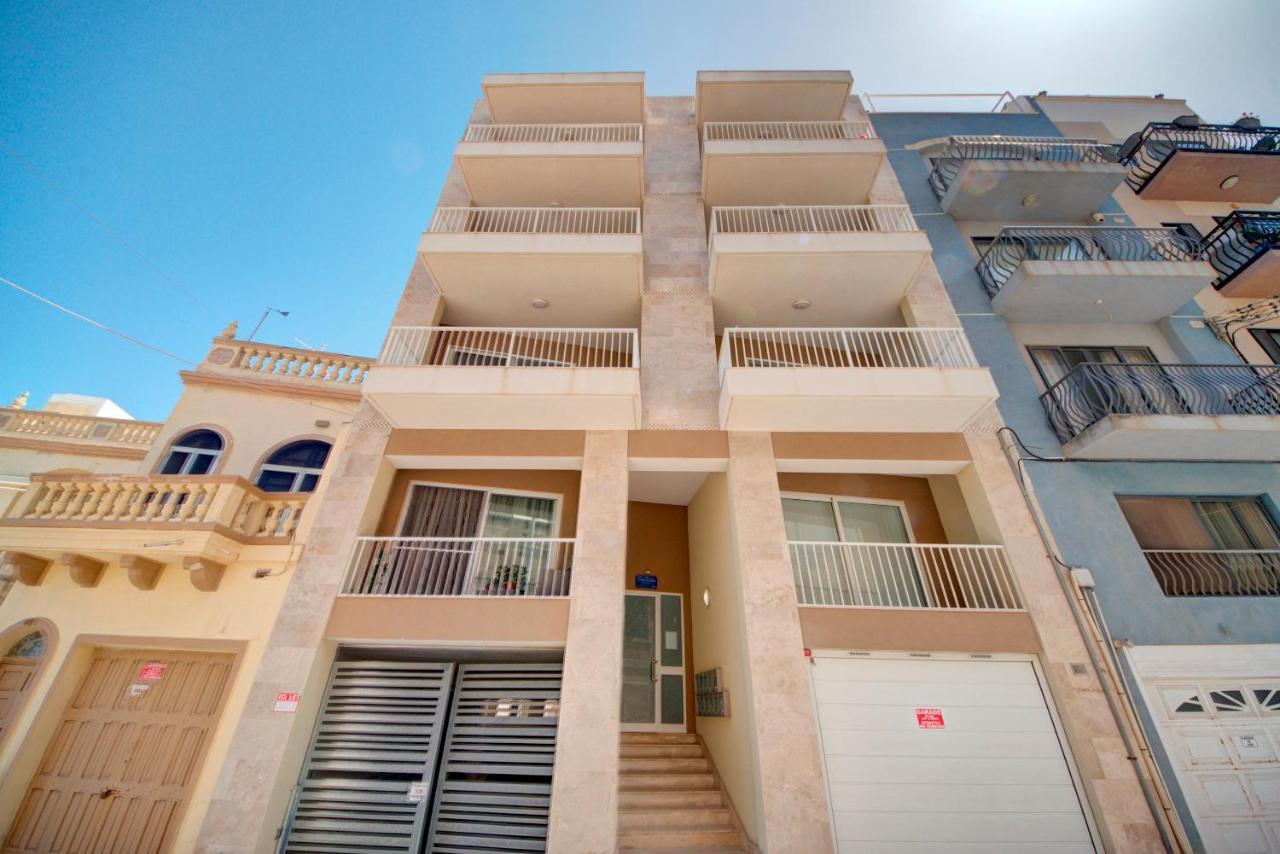 Modern Seaside 2 Bedroom Penthouse With Sea Views St. Paul's Bay Exterior foto